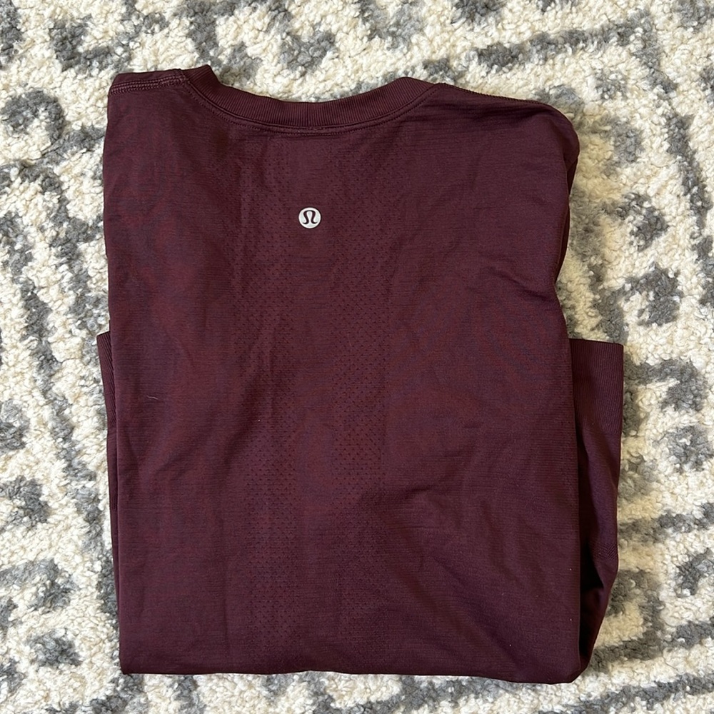 Relaxed fit long sleeve swiftly